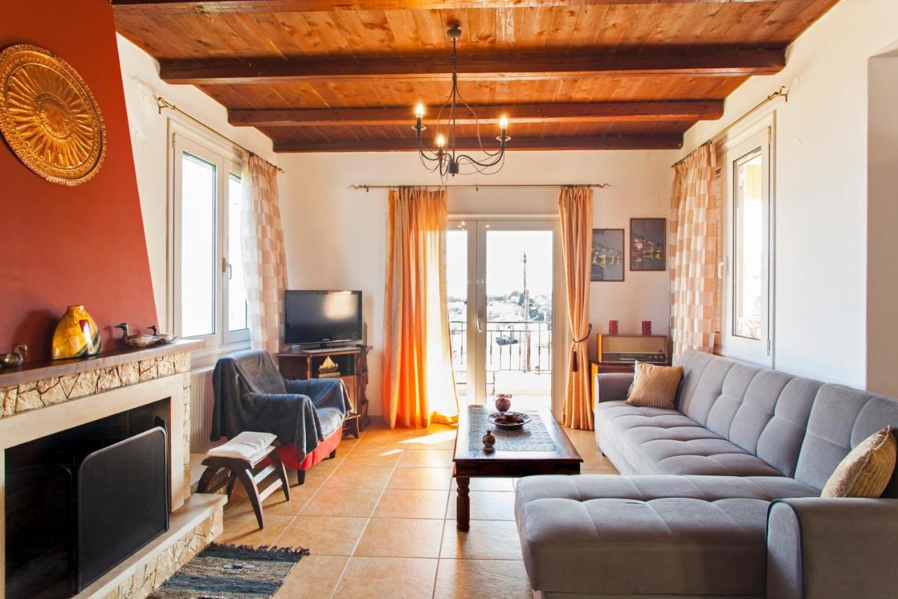 Panorama Traditional House With Private Pool Rodhiá Buitenkant foto